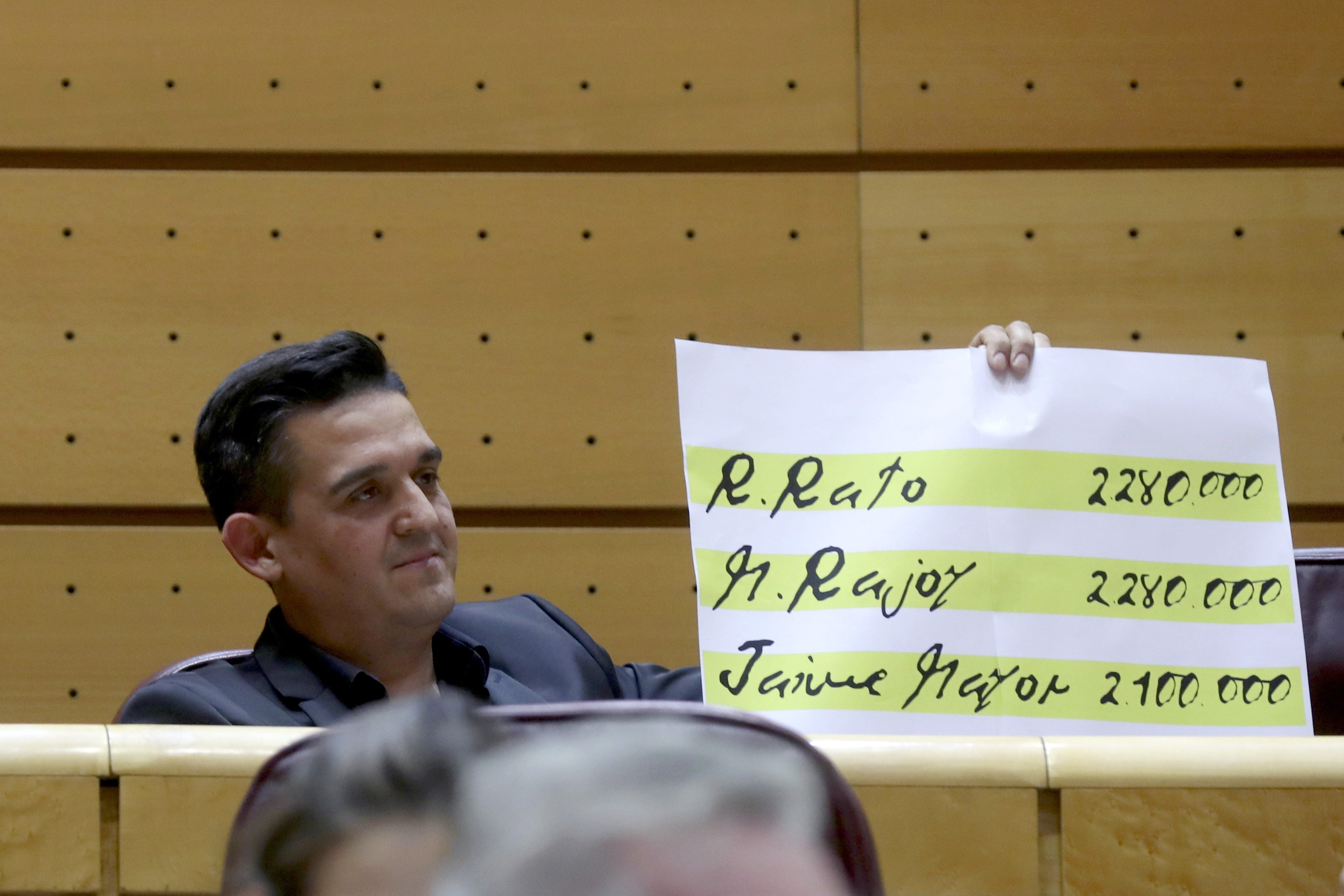 Carles Mulet apoya a los Hoteleros y culpa al gobierno de precarizar el IMSERSO Carles Mulet apoya a los Hoteleros y culpa al gobierno de precarizar el IMSERSO