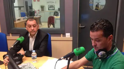 José Manuel Bermúdez, alcalde de Santa Cruz de Tenerife y Oscar Martín, periodista de Onda Cero José Manuel Bermúdez, alcalde de Santa Cruz de Tenerife y Oscar Martín, periodista de Onda Cero