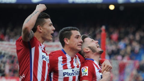 Gim&eacute;nez y Lucas Hern&aacute;ndez, pareja de centrales.