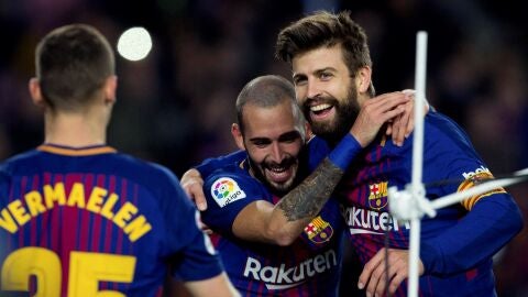 Vidal y Piqu&eacute; celebran un gol en Copa.