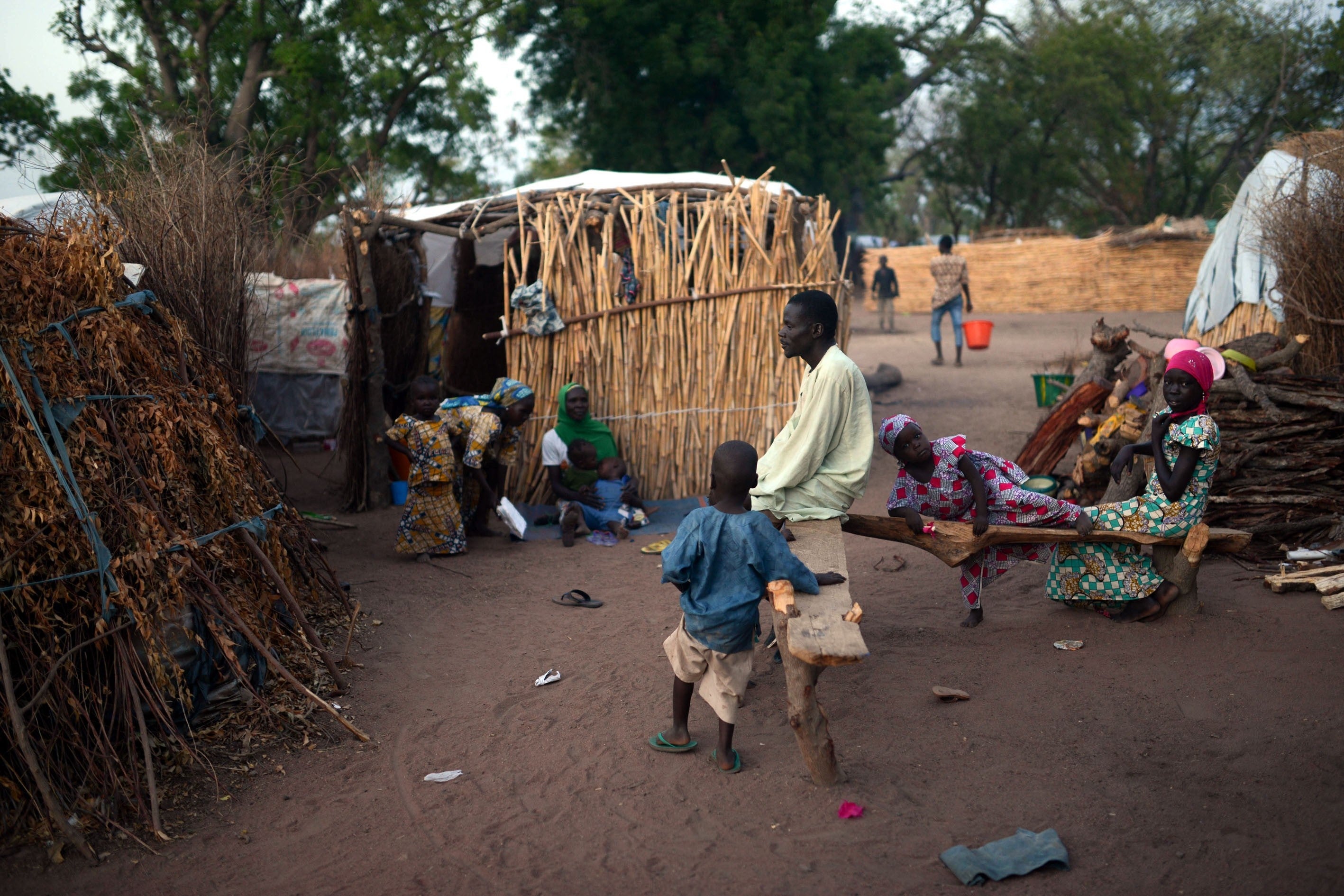 Un terrorista asesina a machetazos a dos niños en un colegio de Nigeria Un terrorista asesina a machetazos a dos niños en un colegio de Nigeria