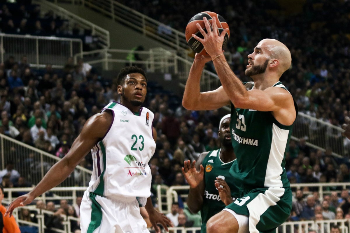Insuficiente mejora de un Unicaja que pierde ante el Panathinaikos en Grecia Insuficiente mejora de un Unicaja que pierde ante el Panathinaikos en Grecia