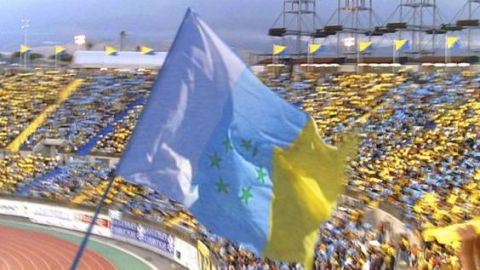 Pol&eacute;mica con la bandera no oficial de las 7 estrellas verdes en Canarias