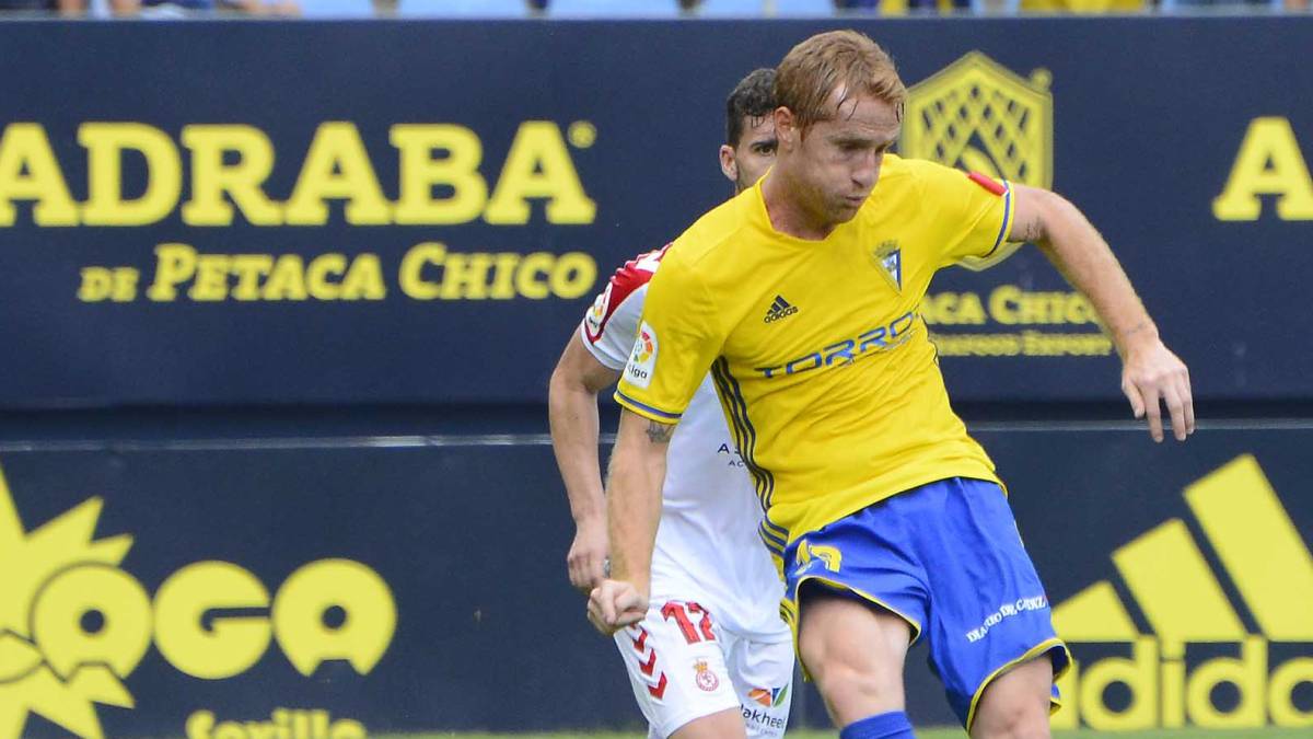 Álvaro Cervera y Álex Fernández: "Hemos devuelto al Cádiz donde se merece" Álvaro Cervera y Álex Fernández: "Hemos devuelto al Cádiz donde se merece"