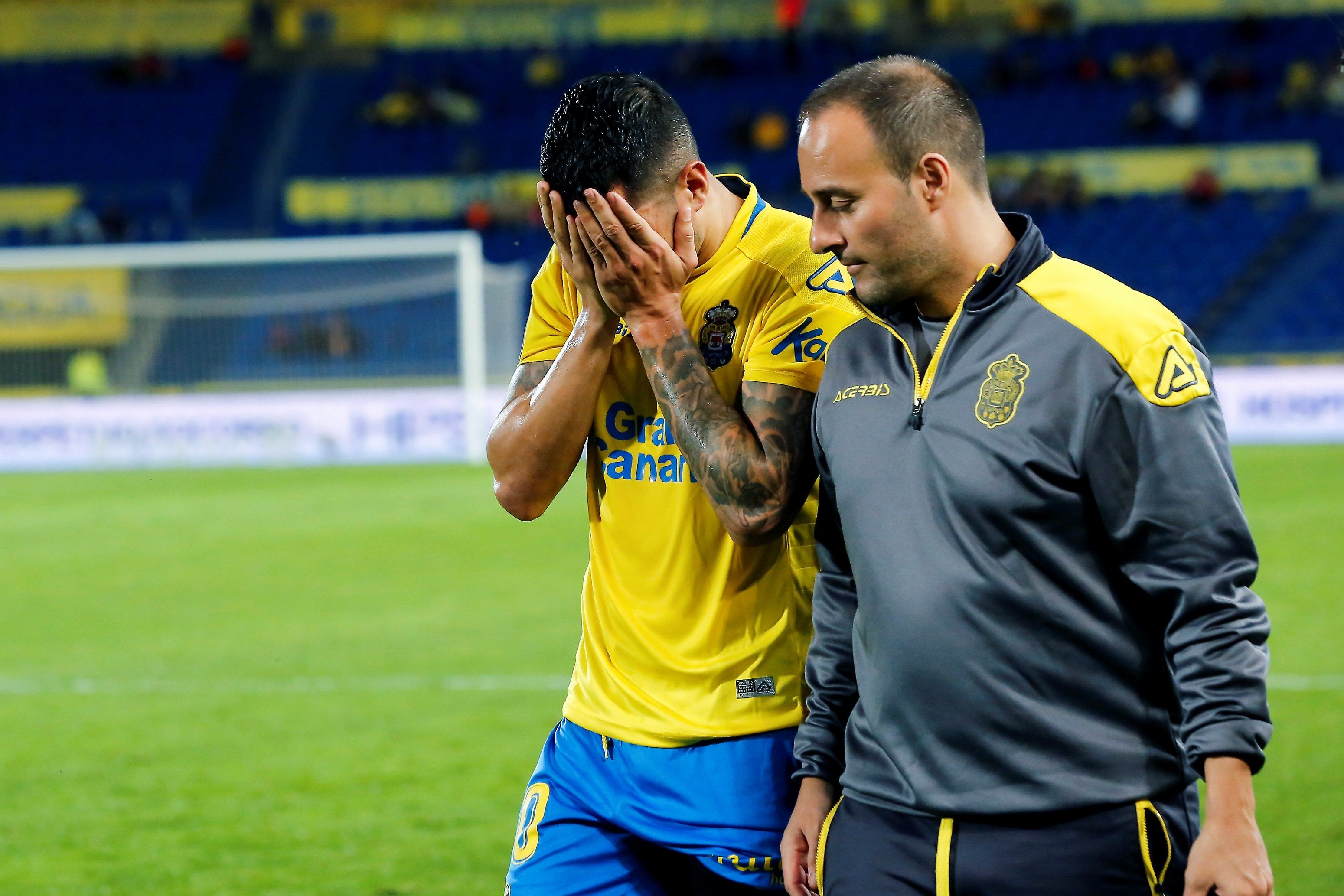 Vitolo, a su llegada a Madrid: "Aun le debo respeto a Las Palmas, he venido a Madrid solo para recuperarme" Vitolo, a su llegada a Madrid: "Aun le debo respeto a Las Palmas, he venido a Madrid solo para recuperarme"