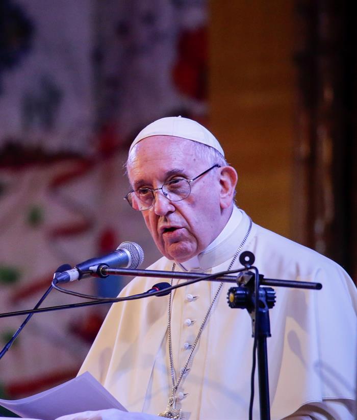 Maduro felicita al Papa Francisco y le manda "bendiciones" en nombre del pueblo venezolano Maduro felicita al Papa Francisco y le manda "bendiciones" en nombre del pueblo venezolano
