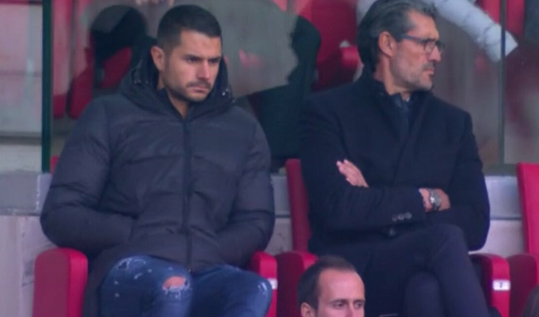 Vitolo presencia el partido del Atlético ante la Real Sociedad en Wanda Metropolitano Vitolo presencia el partido del Atlético ante la Real Sociedad en Wanda Metropolitano