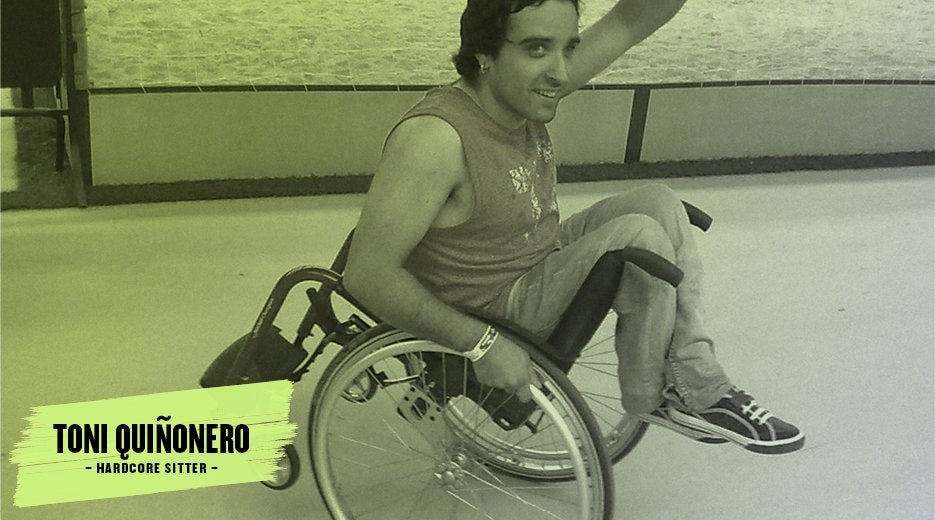 Toni Quiñonero: "Hacer trucos con una silla ruedas en un 'skatepark', me hace sentir vivo" Toni Quiñonero: "Hacer trucos con una silla ruedas en un 'skatepark', me hace sentir vivo"