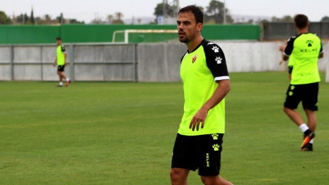 El ex del Elche Javier Matilla se incorpora al Nàstic de Tarragona El ex del Elche Javier Matilla se incorpora al Nàstic de Tarragona