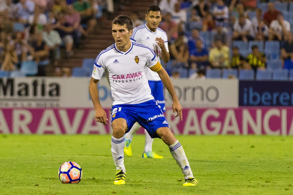 Alberto Zapater: "Los viajes de vuelta cuando se gana, son mucho más sencillos" Alberto Zapater: "Los viajes de vuelta cuando se gana, son mucho más sencillos"