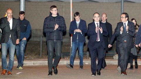 Los exconsellers Romeva, Mund&oacute;, Turull y Rull, a su salida de la prisi&oacute;n de Estremera