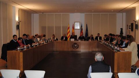 Vila-real aprova en el ple un increment salarial als funcionaris En total, s&acute;abonaran 182.124 euros al funcionariat i al personal municipal autoritzat. 