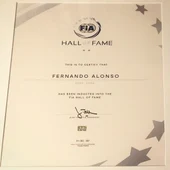El escrito que certifica la entrada de Alonso en el Hall of Fame de la FIA El escrito que certifica la entrada de Alonso en el Hall of Fame de la FIA