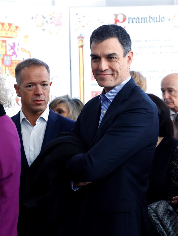 Sánchez apuesta a que en 2018 empezará el trabajo de la reforma de la Constitución Sánchez apuesta a que en 2018 empezará el trabajo de la reforma de la Constitución