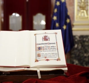 Detalle de un ejemplar de la Constitución Detalle de un ejemplar de la Constitución