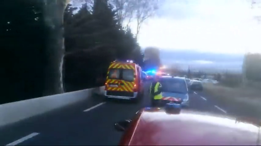 Seis muertos en un accidente entre un autobús escolar y un tren en Francia Seis muertos en un accidente entre un autobús escolar y un tren en Francia