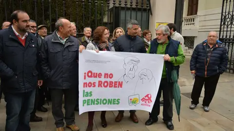 Campaña en defensa de las pensiones públicas Campaña en defensa de las pensiones públicas
