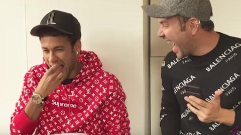 Neymar se come un gusano para no contestar sobre Demi Lovato