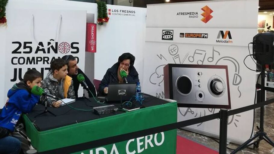 Hoy, radio en la calle