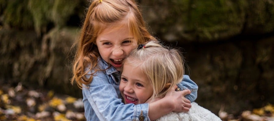 Felicidad de los niños Felicidad de los niños