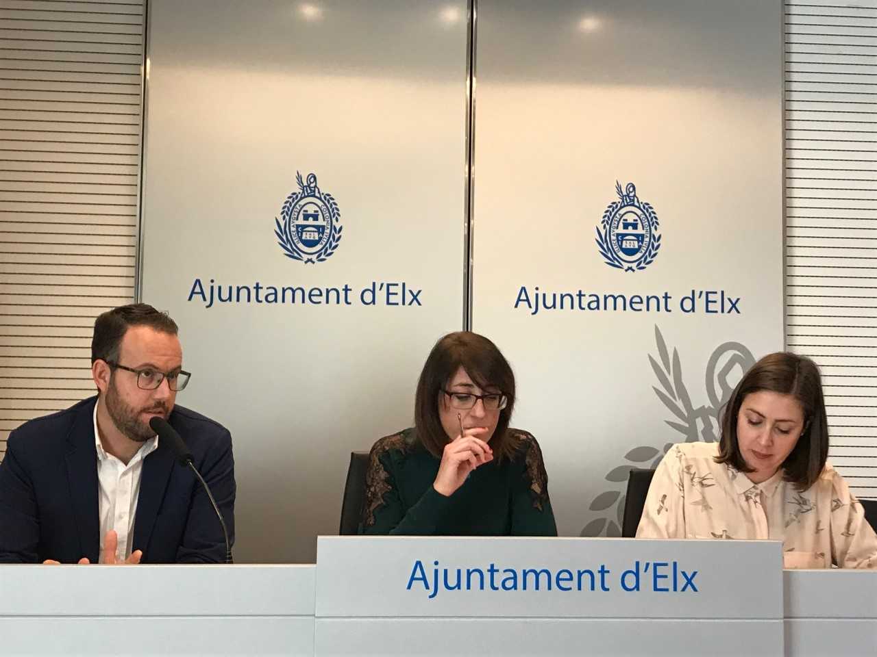 Compromís sigue instando el cese de Blanca González pero señala que no puede hacer más que pedirlo Compromís sigue instando el cese de Blanca González pero señala que no puede hacer más que pedirlo