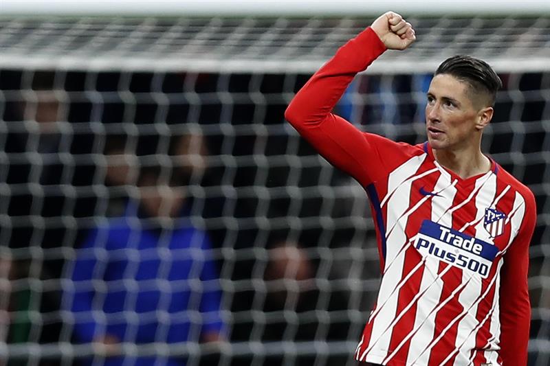 At. Madrid 1 - 0 Alavés | El Atlético vence al Alavés y acorta distancias en la lucha por el título At. Madrid 1 - 0 Alavés | El Atlético vence al Alavés y acorta distancias en la lucha por el título