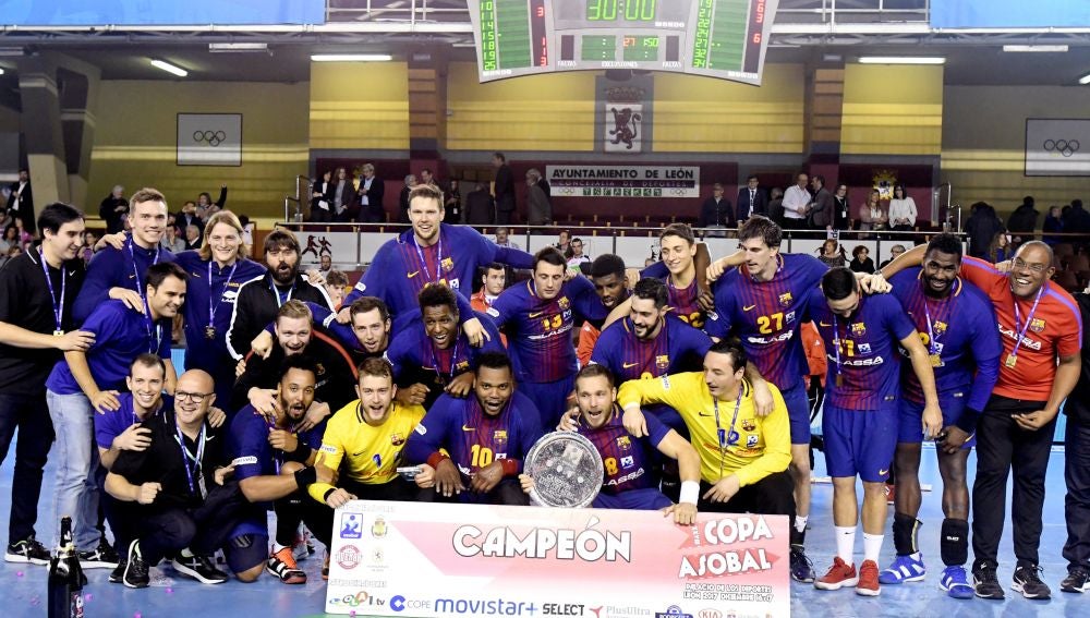 El Barcelona gana su séptima copa consecutiva de Balonmano