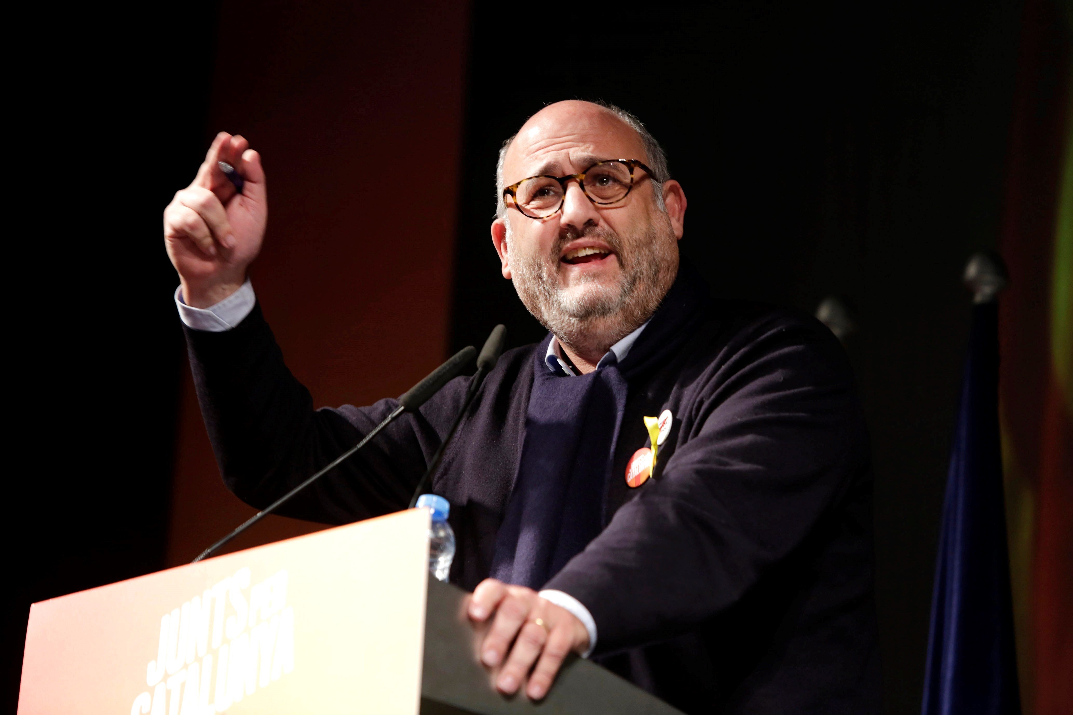 Junts per Catalunya pide al Rey que arbitre en el conflicto catalán Junts per Catalunya pide al Rey que arbitre en el conflicto catalán