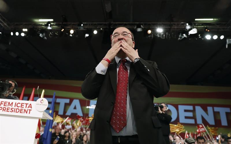 Iceta se erige como garante del catalanismo frente al "giro a la derecha" de Ciudadanos Iceta se erige como garante del catalanismo frente al "giro a la derecha" de Ciudadanos