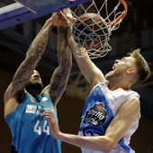 El Real Madrid gana al Obradoiro El Real Madrid gana al Obradoiro