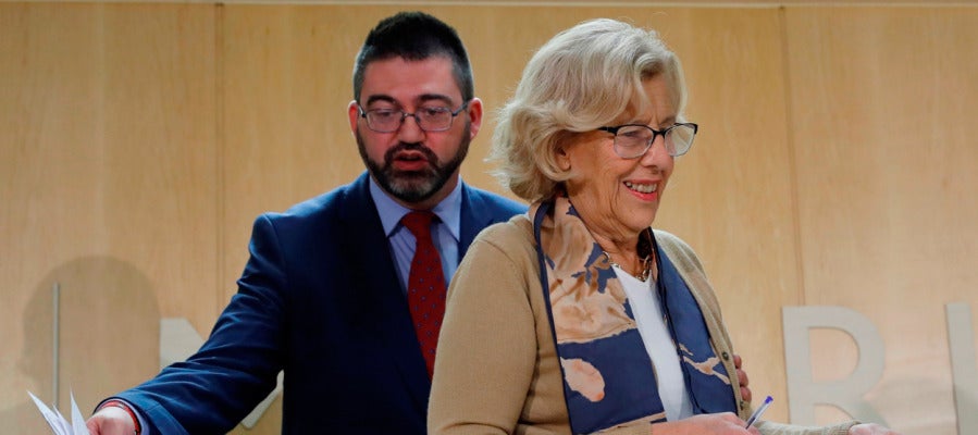 Carlos Sánchez Mato con Manuela Carmena Carlos Sánchez Mato con Manuela Carmena