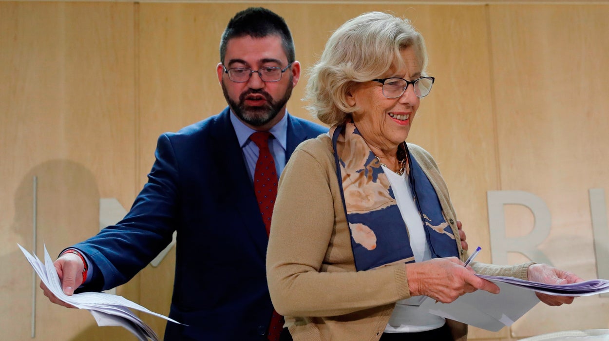 Sánchez Mato dice que "ha sido un privilegio trabajar por Madrid" y asume como propios los "errores" Sánchez Mato dice que "ha sido un privilegio trabajar por Madrid" y asume como propios los "errores"