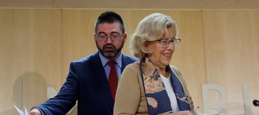 Manuela Carmena con Carlos Sánchez Mato Manuela Carmena con Carlos Sánchez Mato