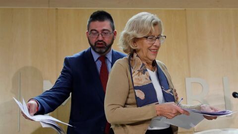 Manuela Carmena con Carlos S&aacute;nchez Mato