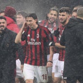 Gattuso y los jugadores del Milan se retiran a vestuarios tras un partido