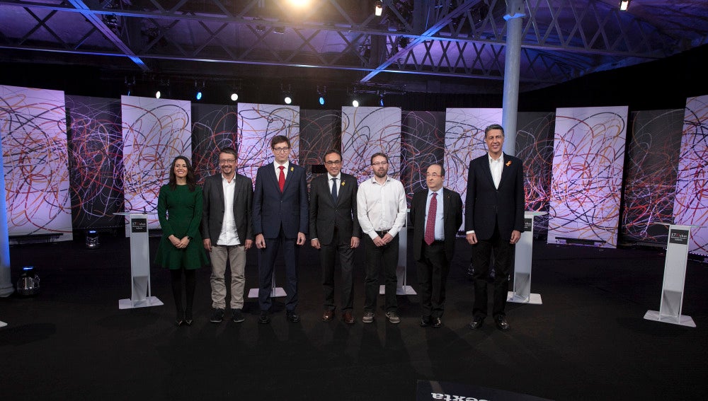 Los representantes de los siete partidos que han participado en el debate a siete previo al 21D