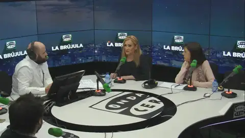 Cristina Cifuentes: "Una coalición constitucionalista sería algo muy bueno para Cataluña" Cristina Cifuentes: "Una coalición constitucionalista sería algo muy bueno para Cataluña"