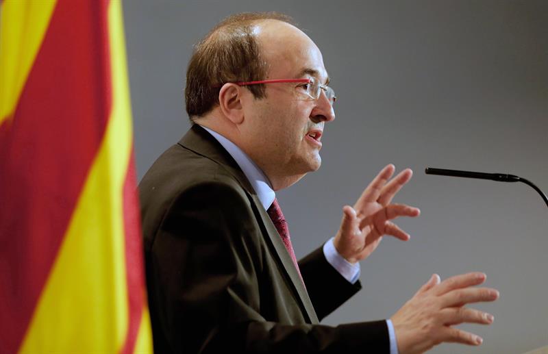 Iceta propone ser investido con el apoyo "transversal" de los comunes, Ciudadanos y PPC Iceta propone ser investido con el apoyo "transversal" de los comunes, Ciudadanos y PPC