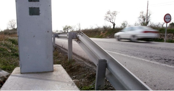 Investigado un conductor por duplicar la velocidad permitida en la N-432 en Santa Marta de los Barros Investigado un conductor por duplicar la velocidad permitida en la N-432 en Santa Marta de los Barros