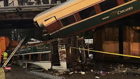 El tren que ha descarrilado en Seattle El tren que ha descarrilado en Seattle