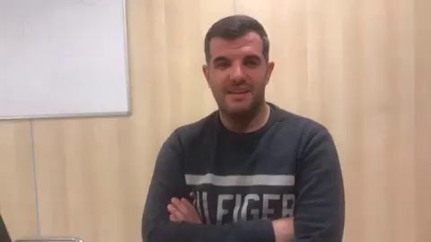 H&eacute;ctor Fern&aacute;ndez: "No creo que todo se acabe para el Real Madrid si vence el Barcelona"