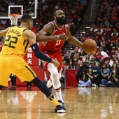 James Harden, en acción ante Utah Jazz James Harden, en acción ante Utah Jazz