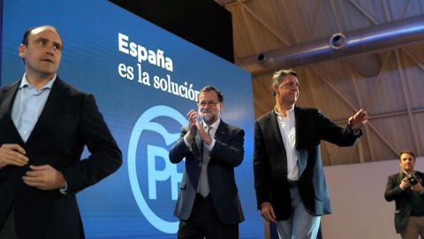 Mariano Rajoy junto a Garc&iacute;a Albiol en el cierre de campa&ntilde;a del PPC