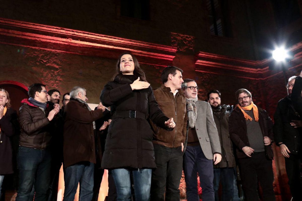 Arrimadas pide concentrar el voto en Ciudadanos para que Cataluña despierte de "una pesadilla" Arrimadas pide concentrar el voto en Ciudadanos para que Cataluña despierte de "una pesadilla"