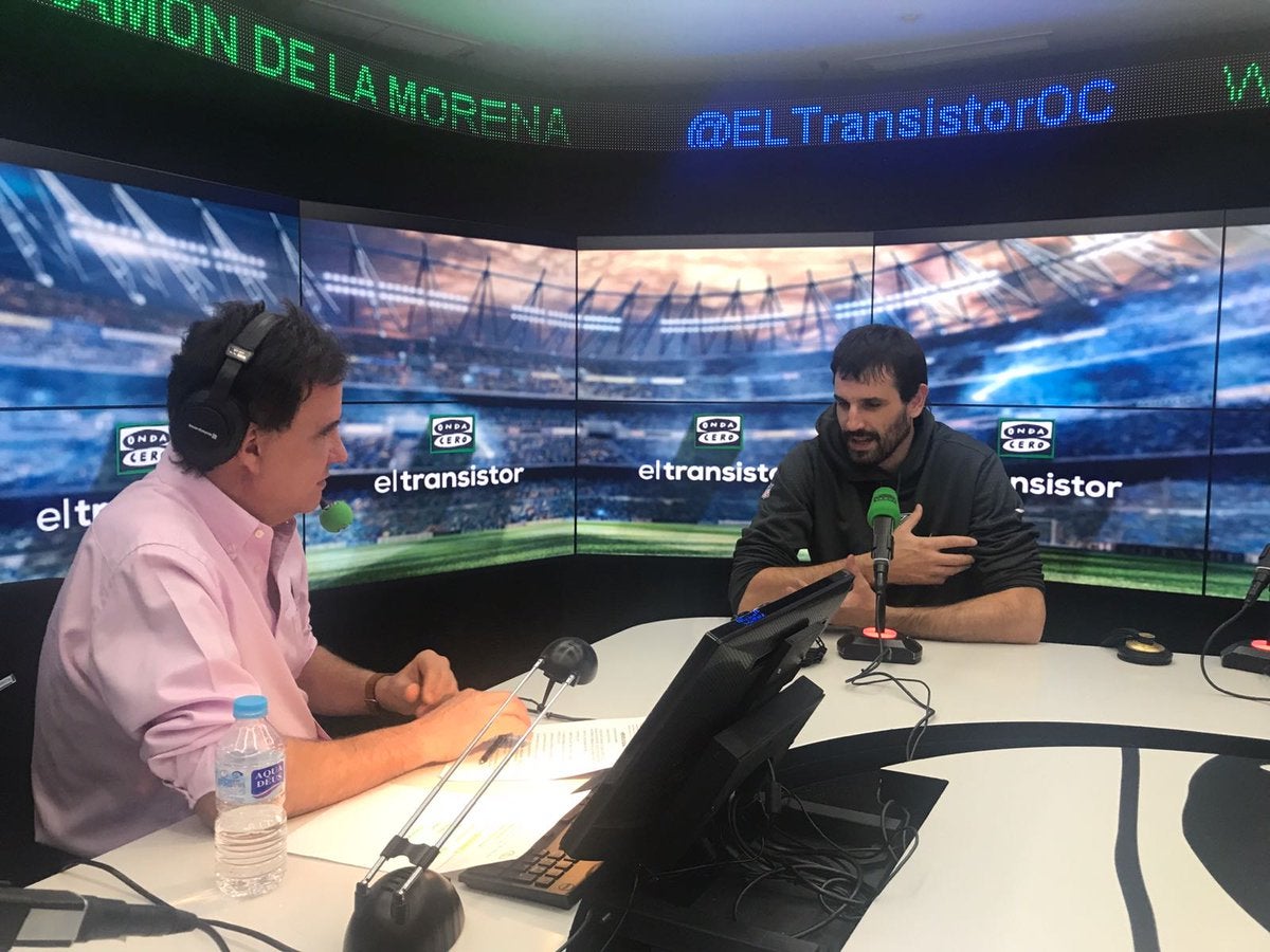 Asier de la Iglesia, a pocas horas de su emotivo debut en la ACB: "Después de entrenar varios días, me noto bien con el balón" Asier de la Iglesia, a pocas horas de su emotivo debut en la ACB: "Después de entrenar varios días, me noto bien con el balón"