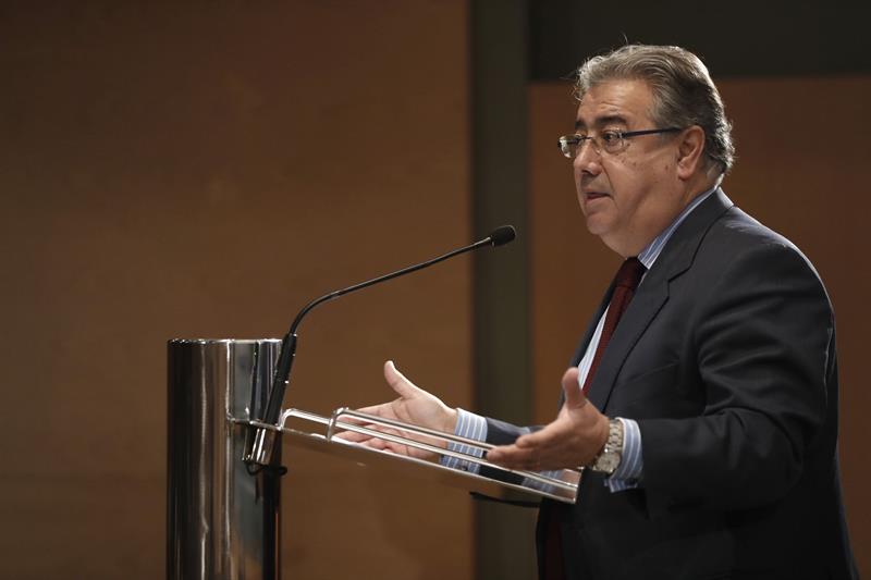 Zoido, sobre Igor 'el Ruso': "La Guardia Civil desconocía la identidad y peligrosidad del asesino serbio cuando le buscaba" Zoido, sobre Igor 'el Ruso': "La Guardia Civil desconocía la identidad y peligrosidad del asesino serbio cuando le buscaba"