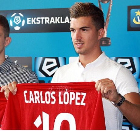 El Mallorca quiere al delantero alicantino Carlos López y el Extremadura, al goleador Enric Gallego El Mallorca quiere al delantero alicantino Carlos López y el Extremadura, al goleador Enric Gallego