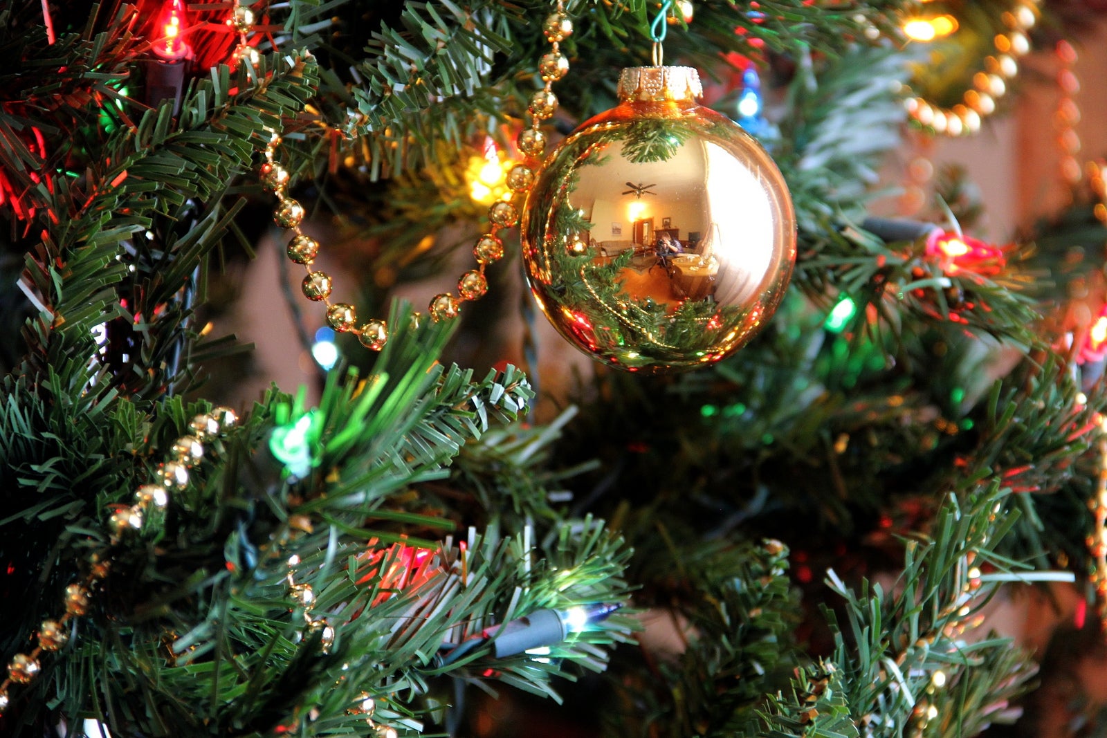 Oyentes: Trabajar durante las fiestas navideñas Oyentes: Trabajar durante las fiestas navideñas
