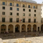 Fachada de la Audiencia de Alicante Fachada de la Audiencia de Alicante