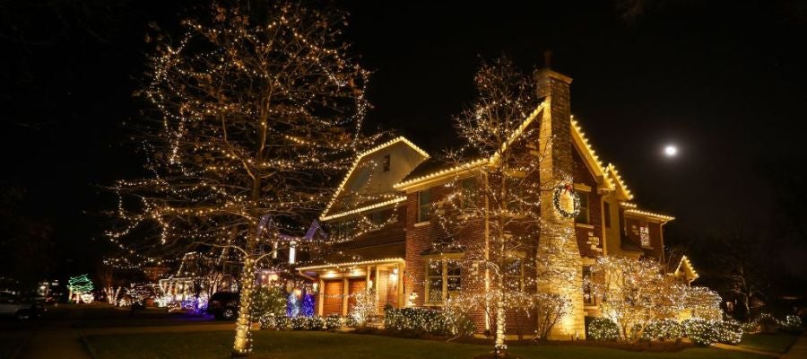 Casa decorada con luces de Navidad (20-12-2017) Casa decorada con luces de Navidad (20-12-2017)